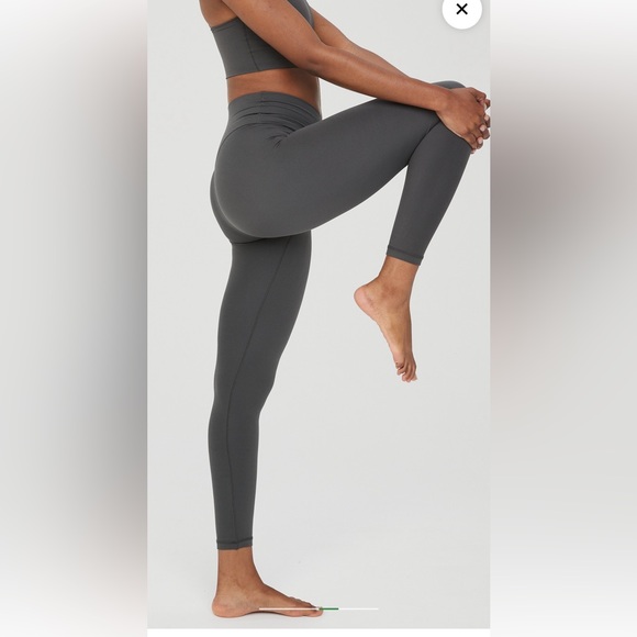 OFFLINE By Aerie Real Me High Waisted Crossover Legging BLUE -large - Picture 4 of 16